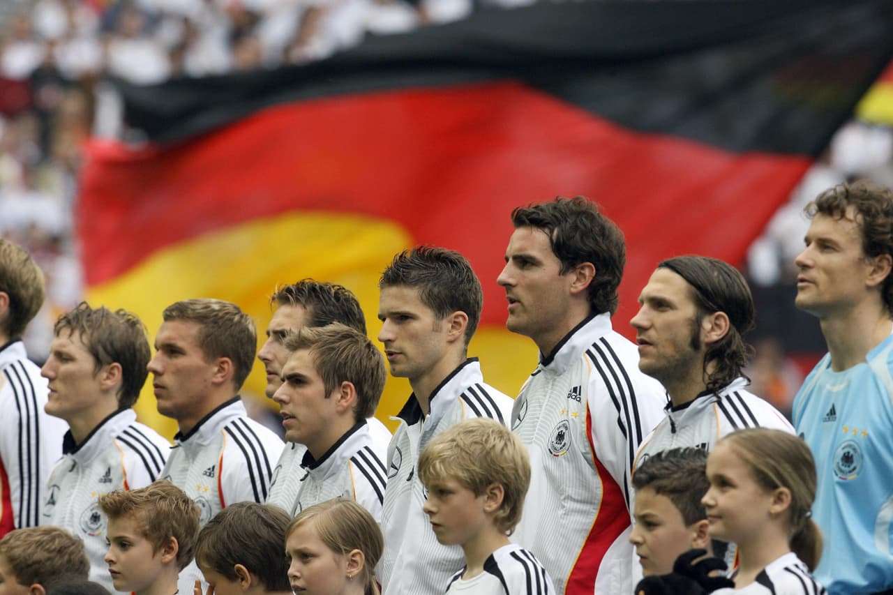 Friedrich era parte del once titular alemán en el 2006: fue uno de los defensas en una línea de tres. Los otros dos eran Christoph Metzelder y Per Mertesacker.