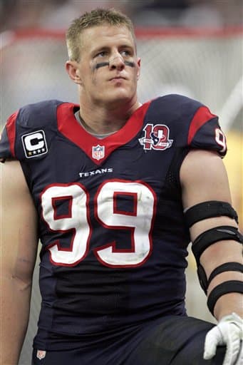 Disfruta algunas de las mejores tomas fuera y dentro de los emparrillados del ala defensiva de los Houston Texans.