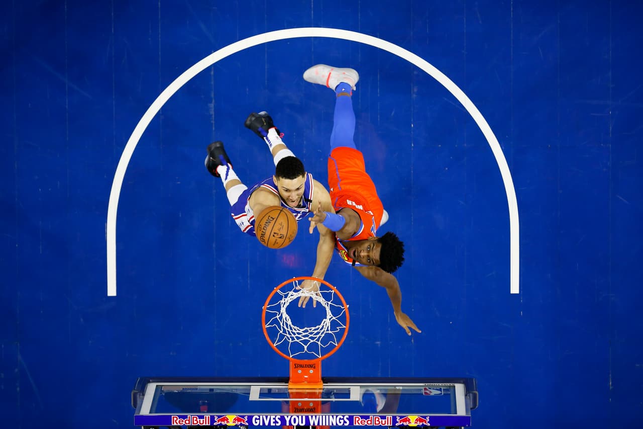 76ers 120-113 Thunder. Ben Simmons tiene un duelo aéreo interesante con Shai Gilgeous-Alexander.