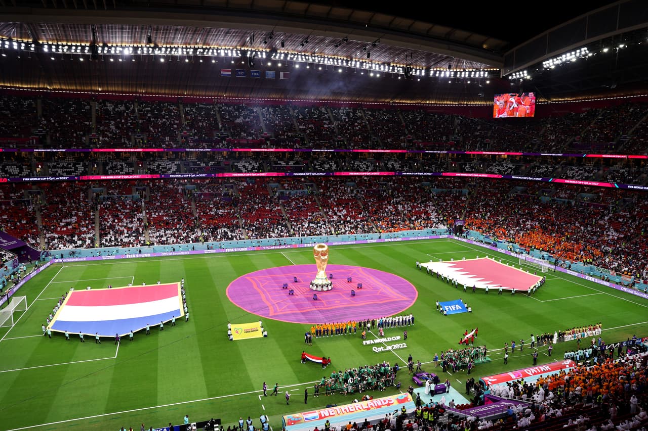 Países Bajos venció 2-0 a Catar con goles de Cody Gakpo (26’) y Frenkie de Jong (49’) para terminar de líder del Grupo A del Mundial Qatar 2022.