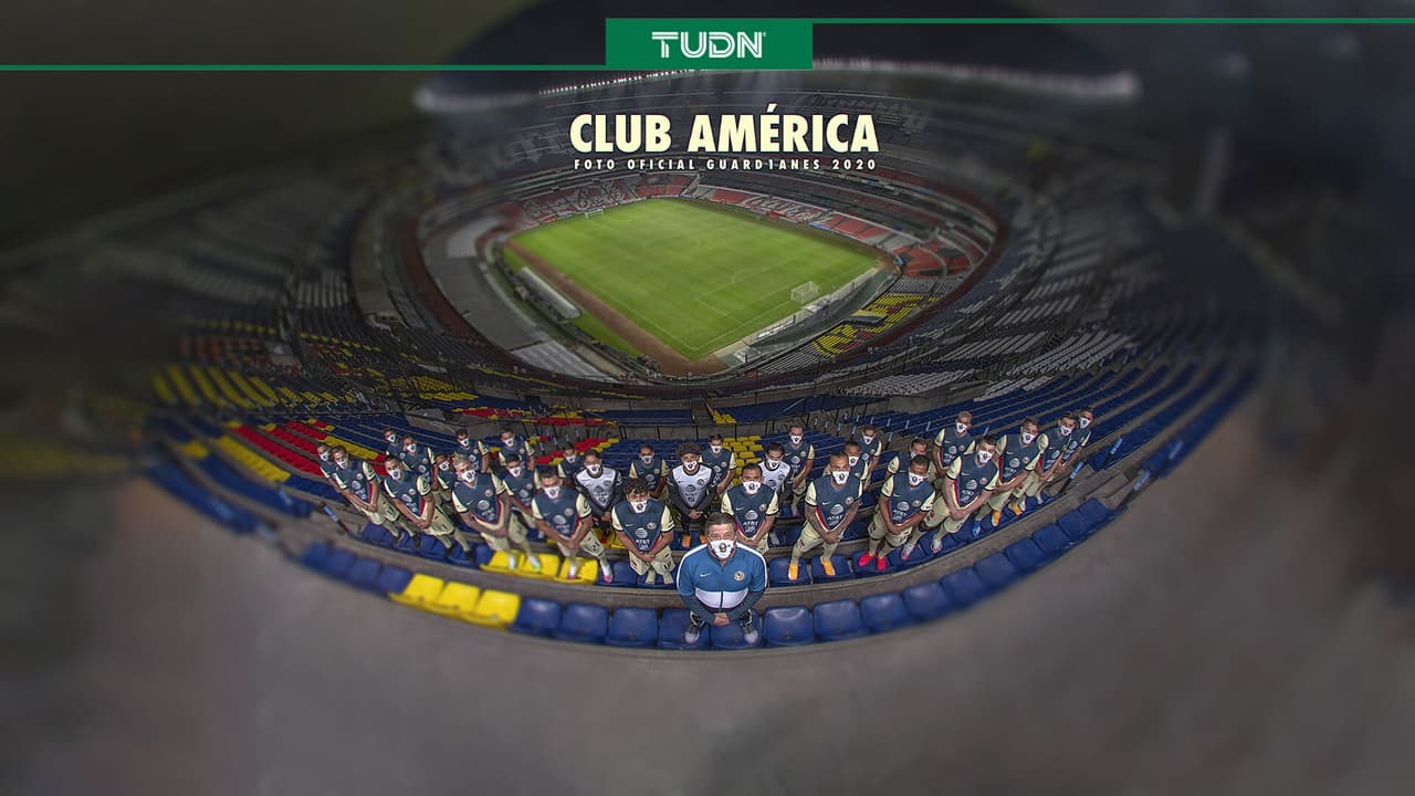 Foto oficial de América rinde homenaje a la afición con Nico Castillo y Bruno Valdez