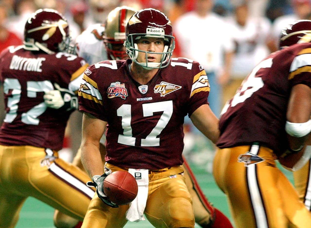 Danny Wuerffel (1996 con Florida) - Wuerffel jugó por seis temporadas en la NFL como miembro de los New Orleans Saints, Green Bay Packers, Chicago Bears y Washington Redskins. Participó en 25 juegos, fue titular en 10, lanzó 12 touchdowns y fue interceptado en 22 ocasiones.