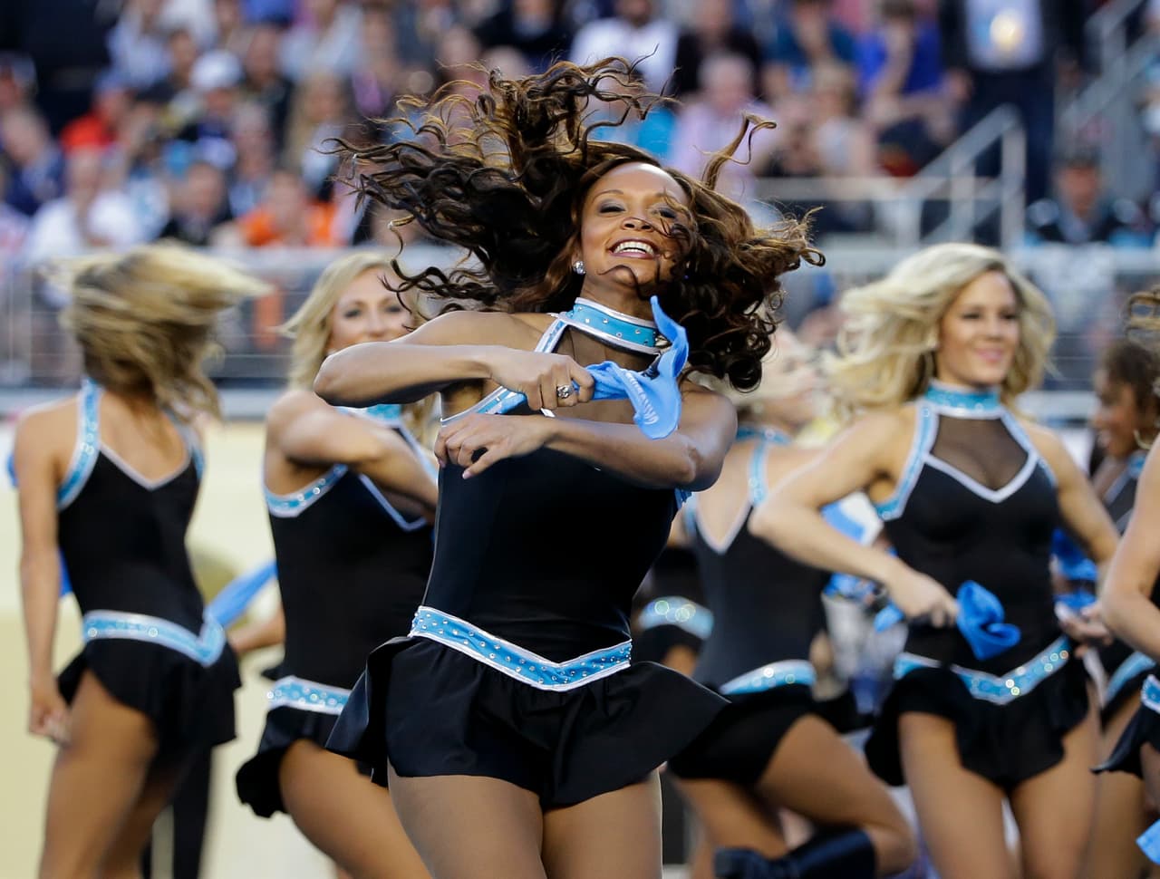 Ellas llenaron de belleza y diversión el emparrillado del Levi´s Stadium, checa las mejores imágenes de estas dulzuras.