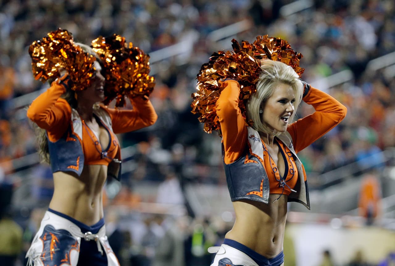 Ellas llenaron de belleza y diversión el emparrillado del Levi´s Stadium, checa las mejores imágenes de estas dulzuras.