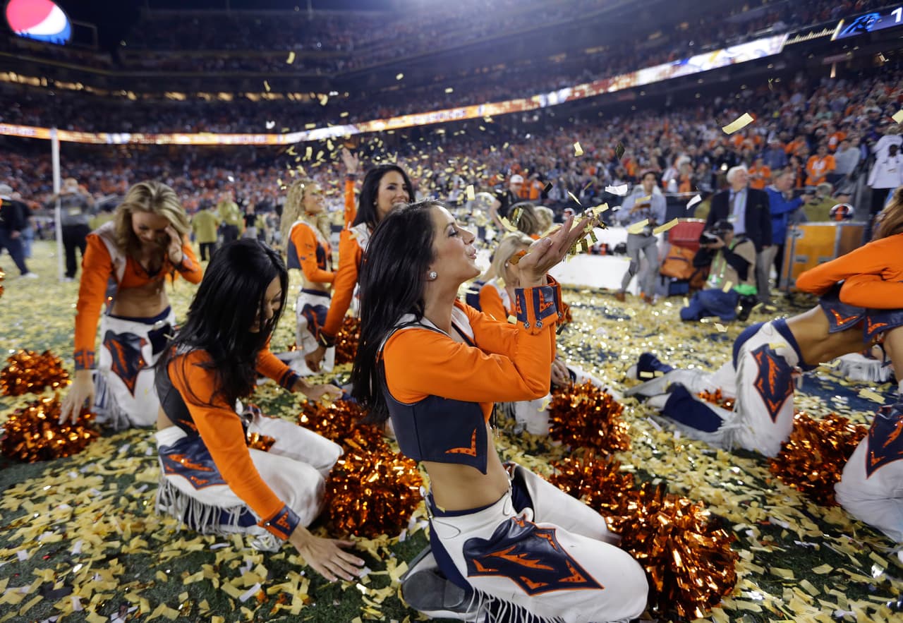 Ellas llenaron de belleza y diversión el emparrillado del Levi´s Stadium, checa las mejores imágenes de estas dulzuras.