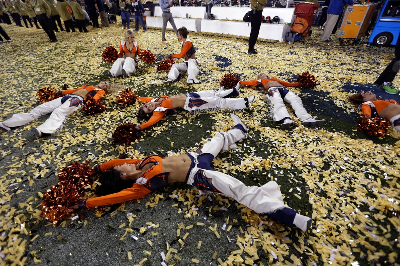 Ellas llenaron de belleza y diversión el emparrillado del Levi´s Stadium, checa las mejores imágenes de estas dulzuras.