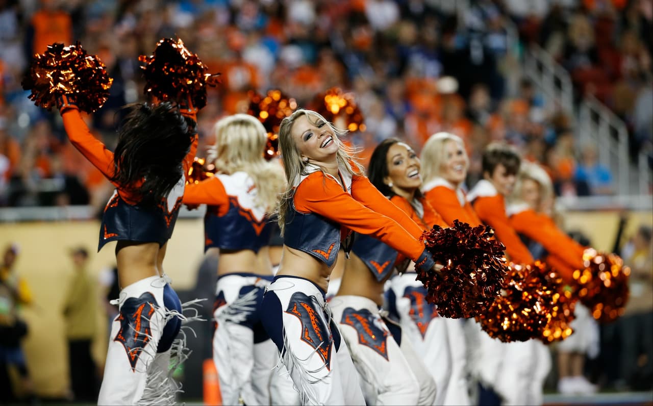 Ellas llenaron de belleza y diversión el emparrillado del Levi´s Stadium, checa las mejores imágenes de estas dulzuras.