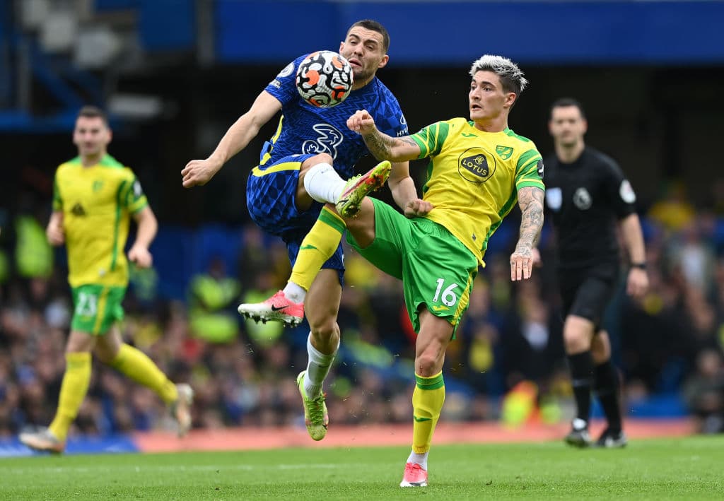 Mason Mount tiene una noche de ensueño y comanda la goleada 7-0 sbre el Norwich City, Manchester City también golea y se imponen 1-4 al Brighton & Hove Albion.