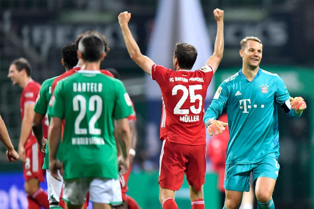 Los bávaros consiguieron su trigésimo título de la Liga alemana luego de vencer por la mínima diferencia al Werder Bremen con gol de Robert Lewandowski. Es el octavo título consecutivo para Bayern Munich; su dominio en la Bundesliga es total.