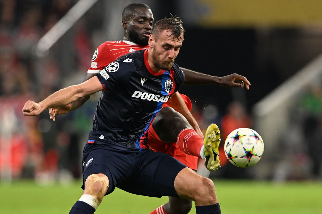 Con doblete de Sané y goles de Mané, Gnabry y Choupo-Moting, Bayern Munich se consolida líder en su grupo al derrotar al cuadro checo de Viktoria Plzen en casa.
