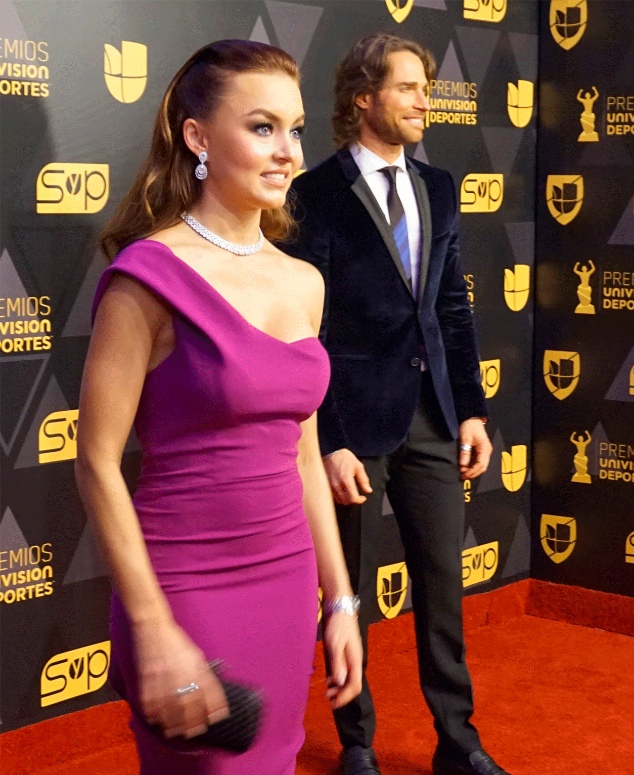 La tercera edición de Premios UD reunió a atletas y figuras del espectáculo para reconocer a lo mejor del deporte.