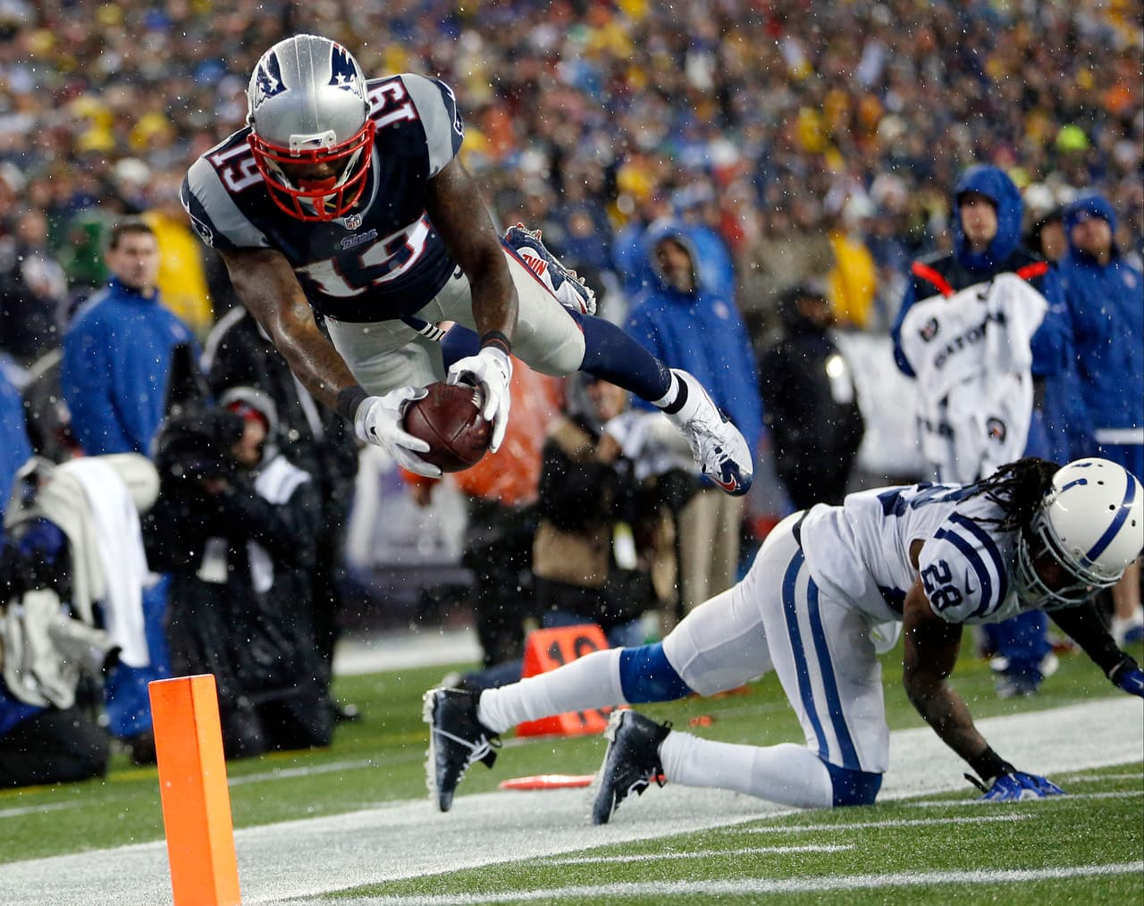 12.- Indianapolis Colts - 18 de enero del 2015 (7-45 en New England Patriots) (Campeonato de Conferencia).- En un partido más recordado por la polémica generada después de terminado por los balones desinflados por New England iniciando el 'Deflategate', los Patriots dominaron el juego de principio a final para avanzar al Super Bowl XLIX que ganarían dos semanas después.