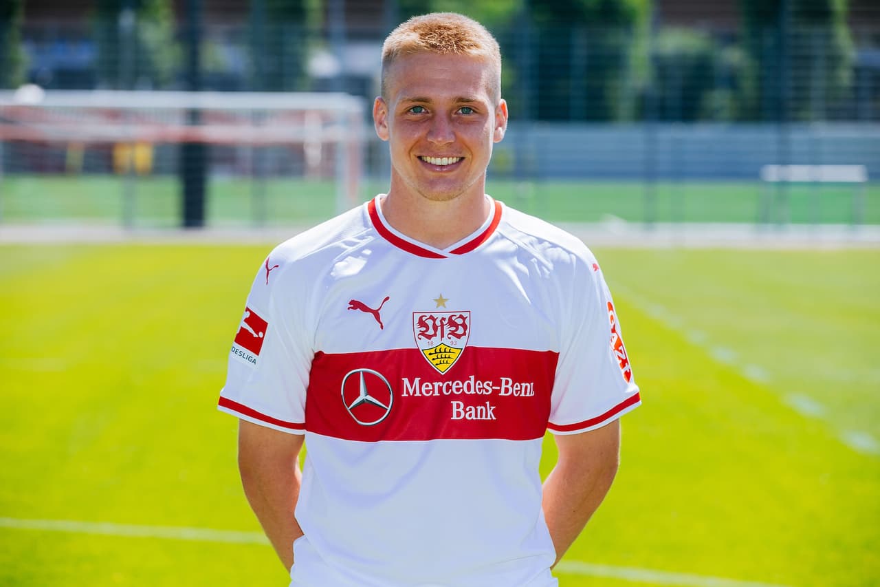 Santiago Ascacíbar (V.f.B. Stuttgart) - al argentino le reconocen su gran rapidez para adaptarse a la Bundesliga con solo un año allí. Siendo joven y con caracter, podría ser uno de los mejores mediocampistas de la liga en esta nueva temporada.