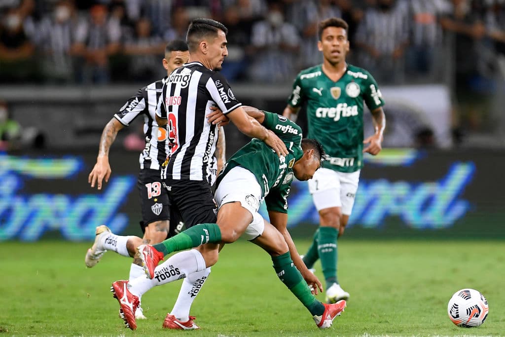 Tras un empate 0-0 en la ida Atlético Mineiro y Palmeiras repiten dosis, pero como el empate fue con 1-1 Palmeiras obtiene su pase a la final por el gol de visitante.