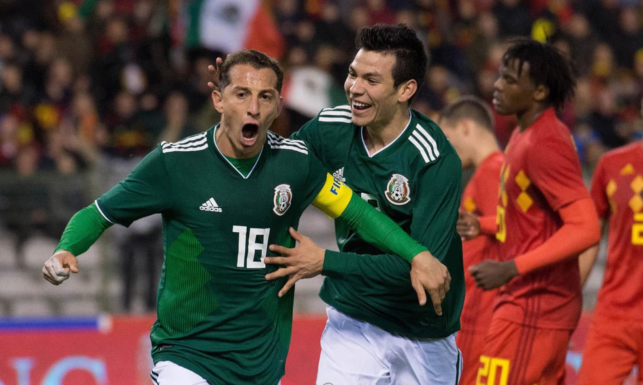 En 2017 cambia el diseño del jersey verde con unos detalles verde claro pero muy elegante.