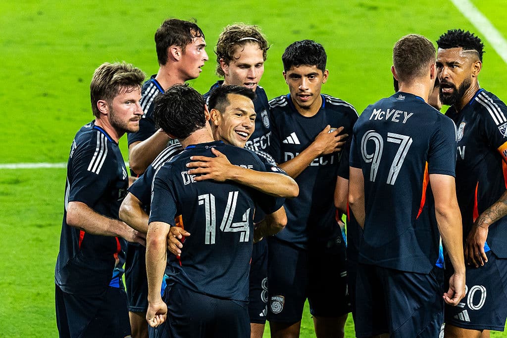 Luca De la Torre celebra con el 'Chuky'.