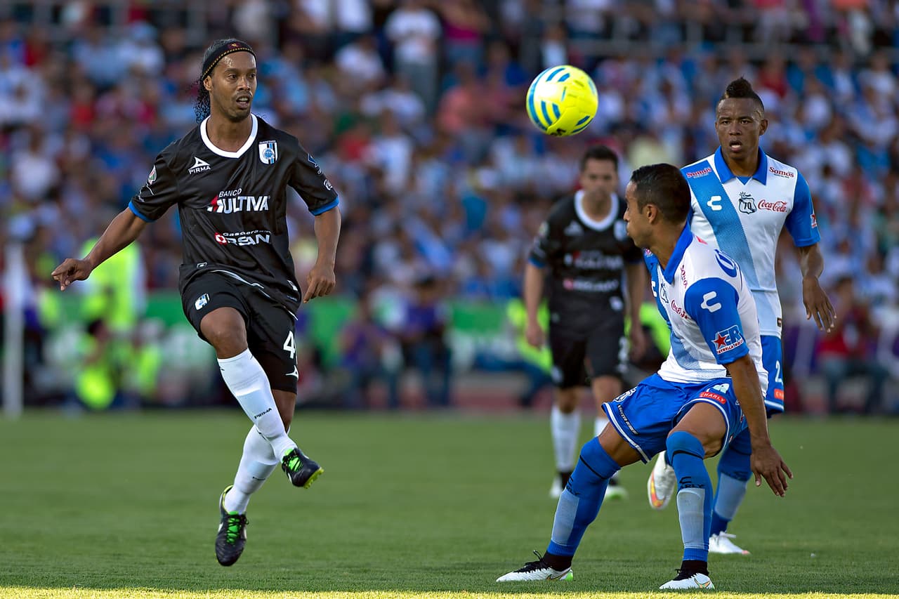 Poco pudo hacer Ronaldinho en este encuentro para llevarse los tres puntos, siendo su último torneo que disputaría en territorio mexicano.