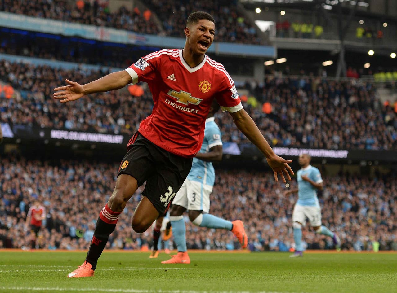 Marcus Rashford da el triunfo al United en el derbi de Manchester