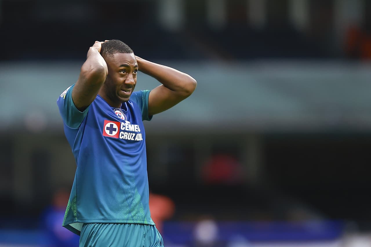 Con gol de último minuto el Cruz Azul derrotó a Léon y está más que vivo en el Apertura 2022.