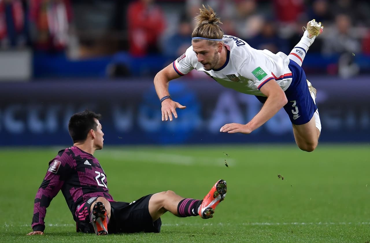 Christian Pulisic y Weston McKennie son los encargados de robarle el liderto tras vencer 2-0 al conjunto Azteca.