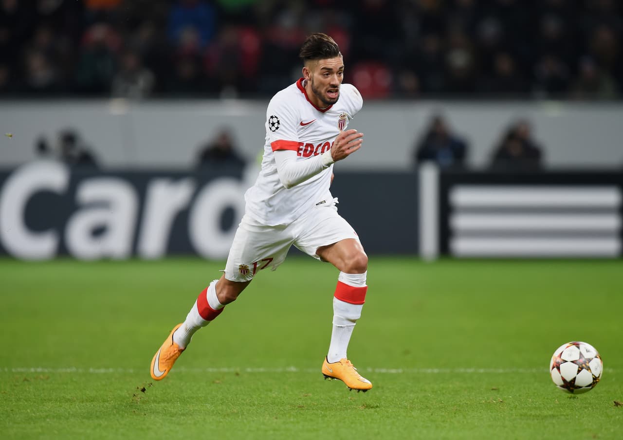 10. Yannick Ferreira Carrasco al Atlético de Madrid - 28.66 millones de dólares