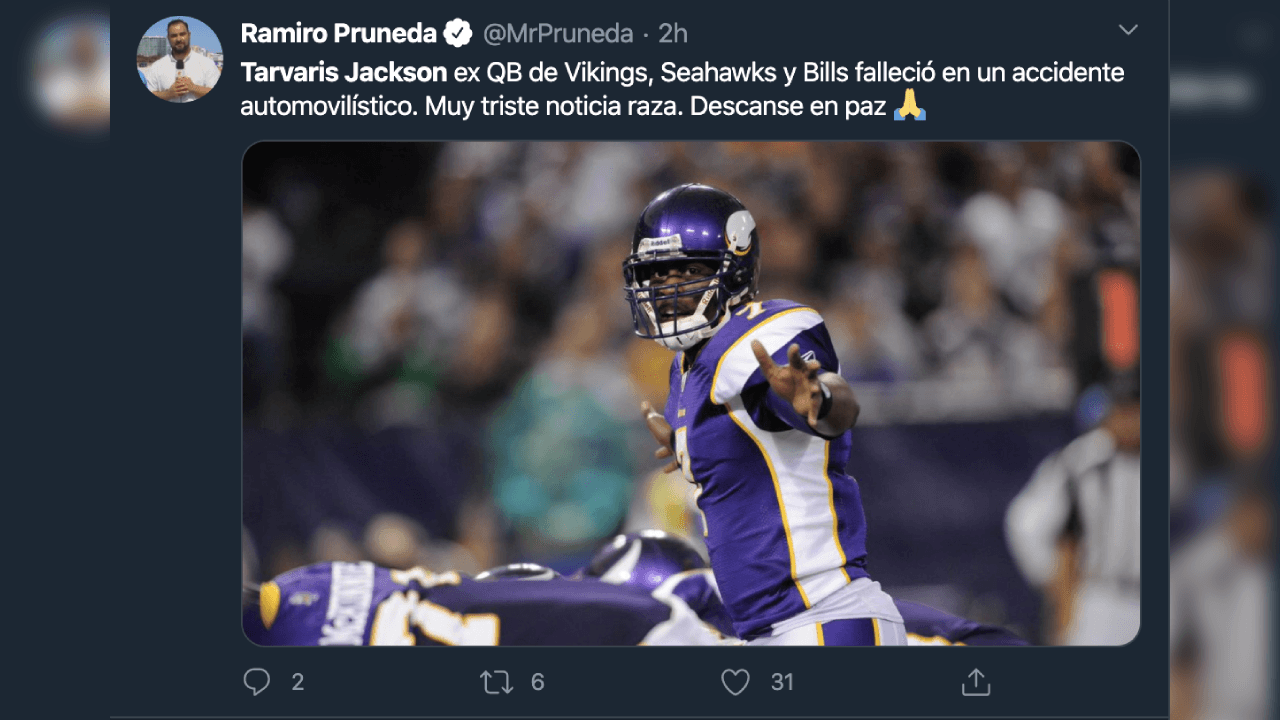 El mundo del futbol americano comprendido por la NFL, equipos de la NFL, coaches y compañeros, dan el último adiós al exquarterback.