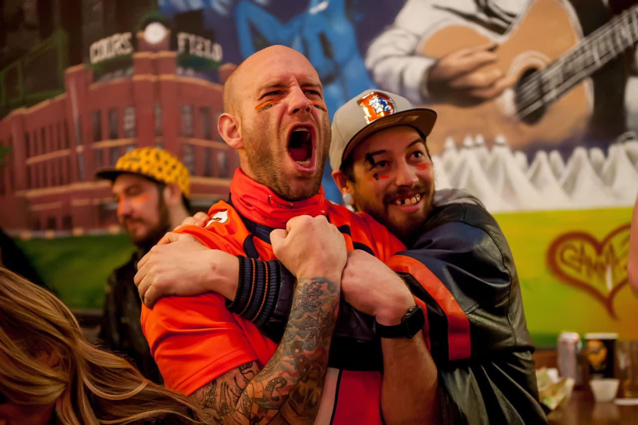 Así celebraron los Denver Broncos su triunfo en el Super Bowl 50 ante los Carolina Panthers 24-10.