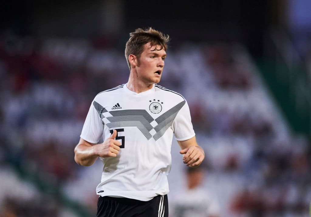 Luca Killian, futbolista alemán del Paderborn.