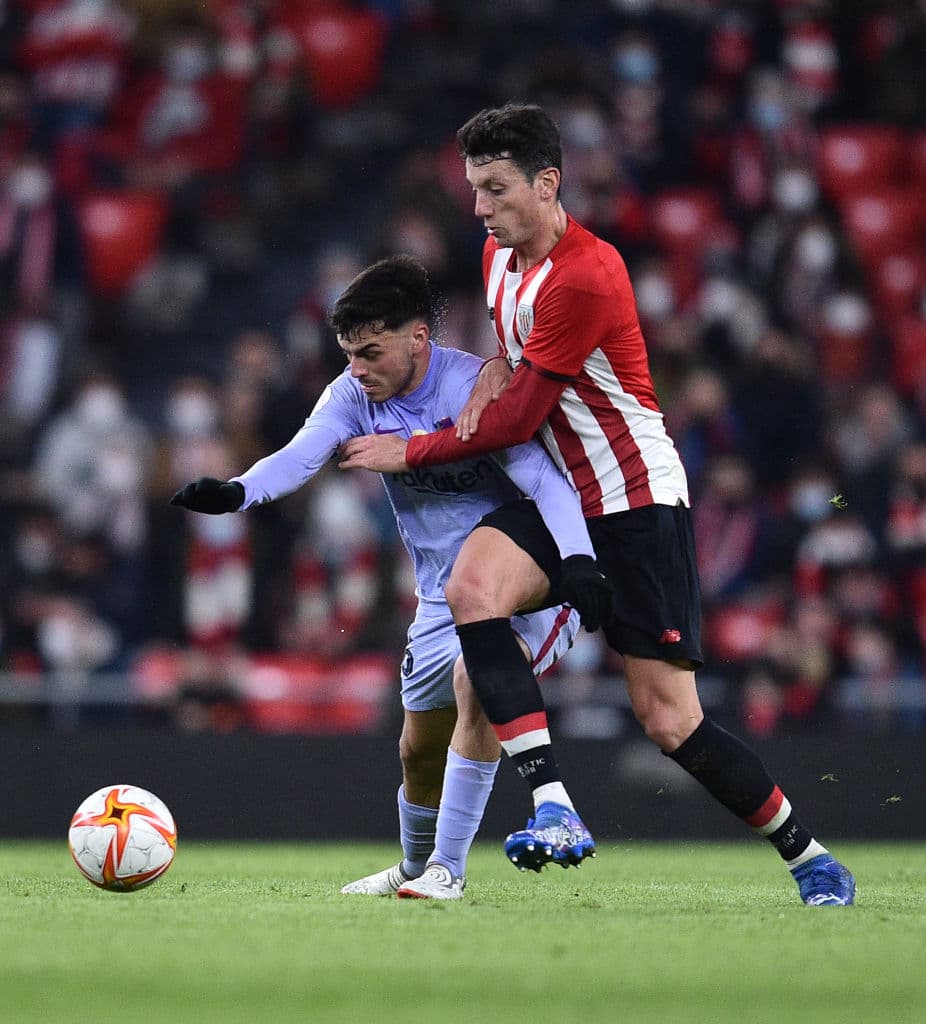 Con doblete de Iker Muniain y gol de Iigo Martínez, el Atletic Club le pega 3-2 al Barcelona en los tiempos extras y aseguran su lugar entre los mejores ocho de la Copa del Rey.