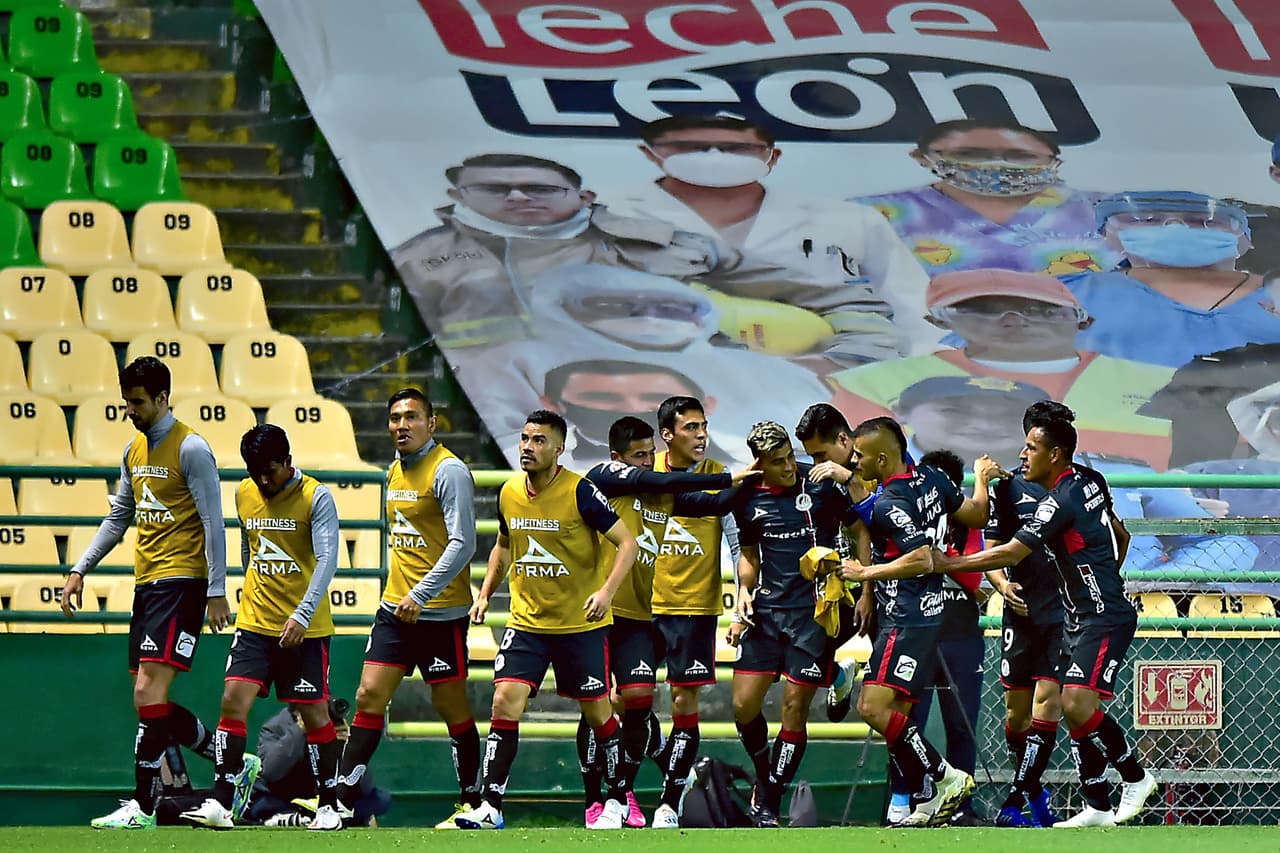 Con doblete de Victor Dávila y gol de Jean Meneses, León se impone 3-1 al Atlético San Luis y suman tres unidades.