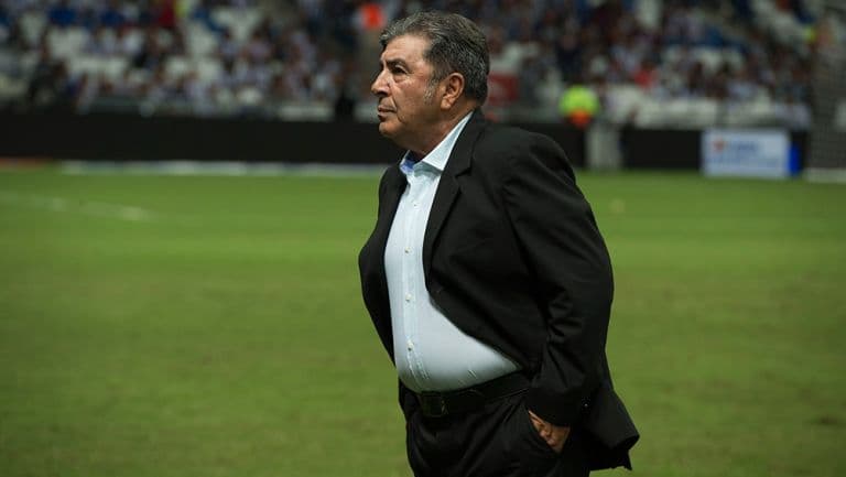 <b>Polémica salida del América</b>
<br>Reinoso reveló que su salida del Club fue porque dos compañeros suyos se quejaron con los altos mandos, aunque la razón que dieron los directivos fue porque su ciclo en el nido ya había concluido.