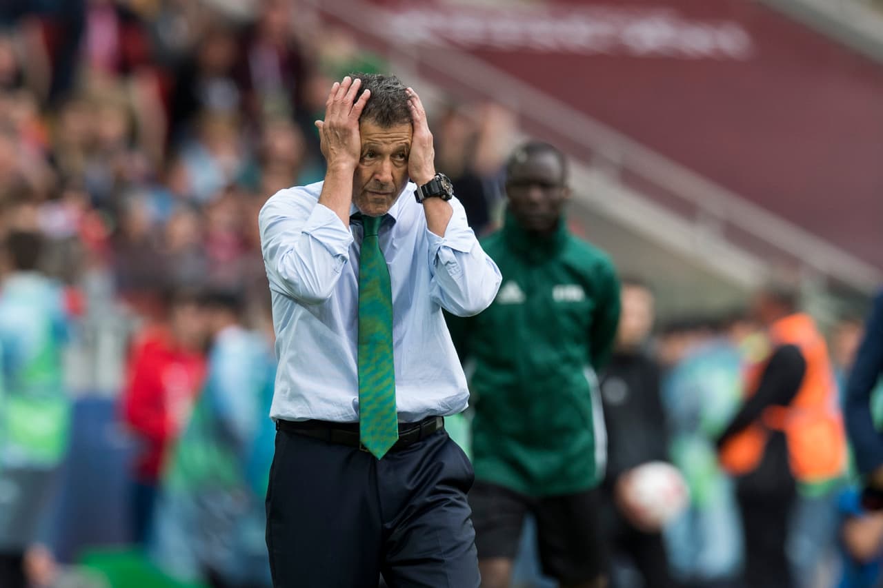 El desespero se hizo cada vez más evidente en el estratega del 'Tri'.