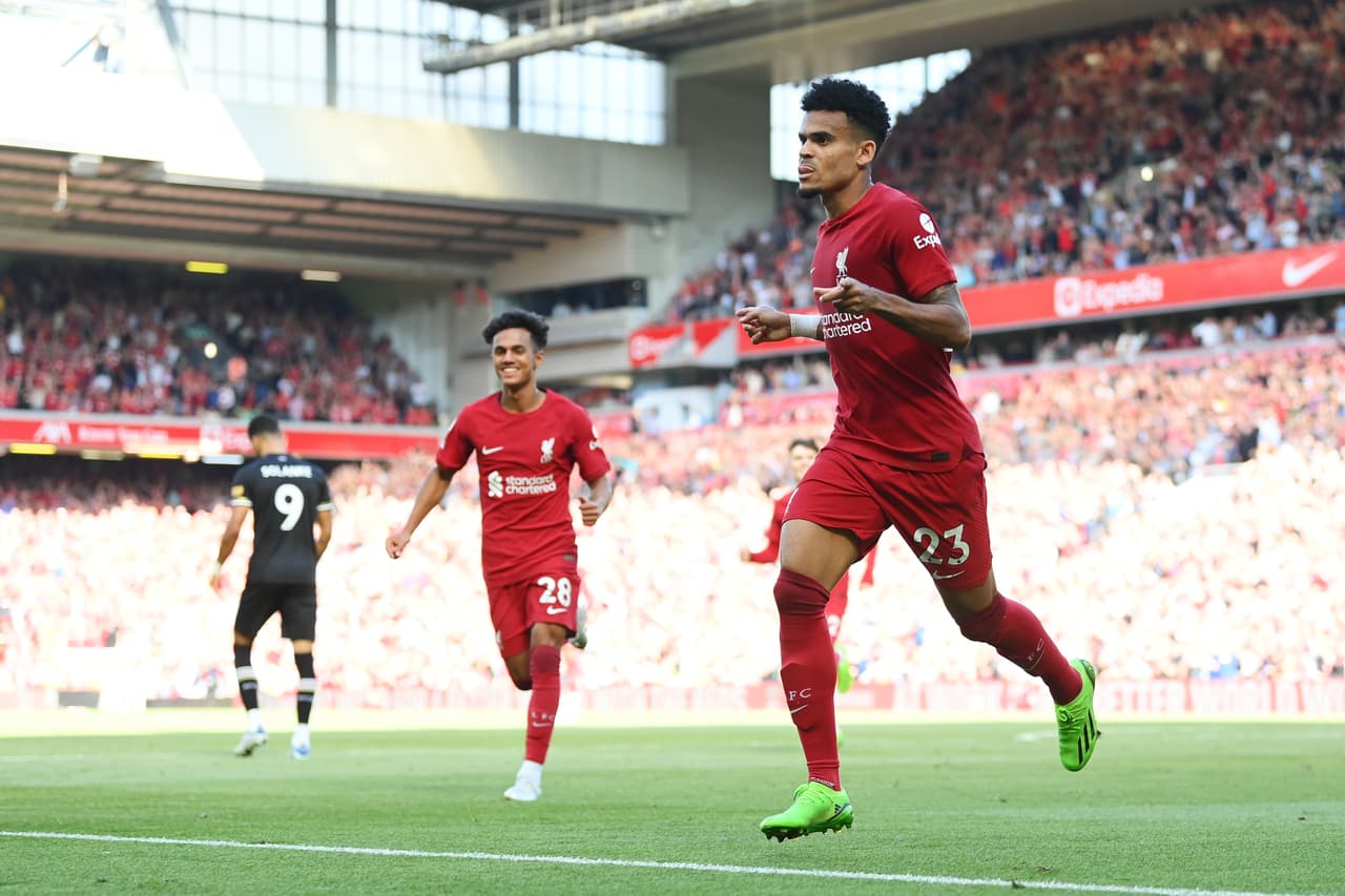 Liverpool aplastó 9-0 al Bournemoth con dobletes de Luis Díaz y Roberto Firmino, goles de Harvey Elliott, Alexander-Arnold, Virgil van Dijk, Fábio Carvalho y un autogol de Chris Mepham.