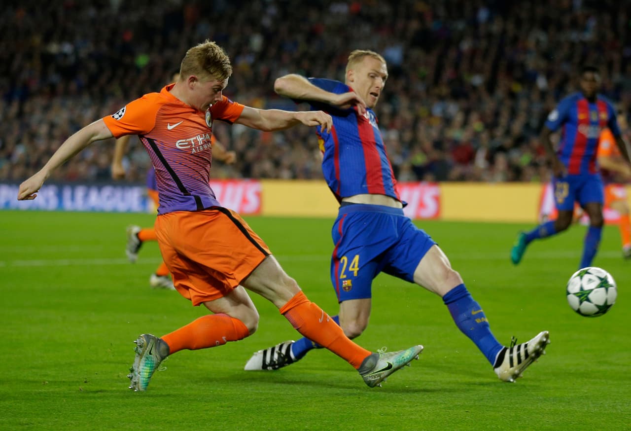 Jérémy Mathieu tiene dos pretendientes en esta lista de rumores: Marsella y Bayer Leverkusen.