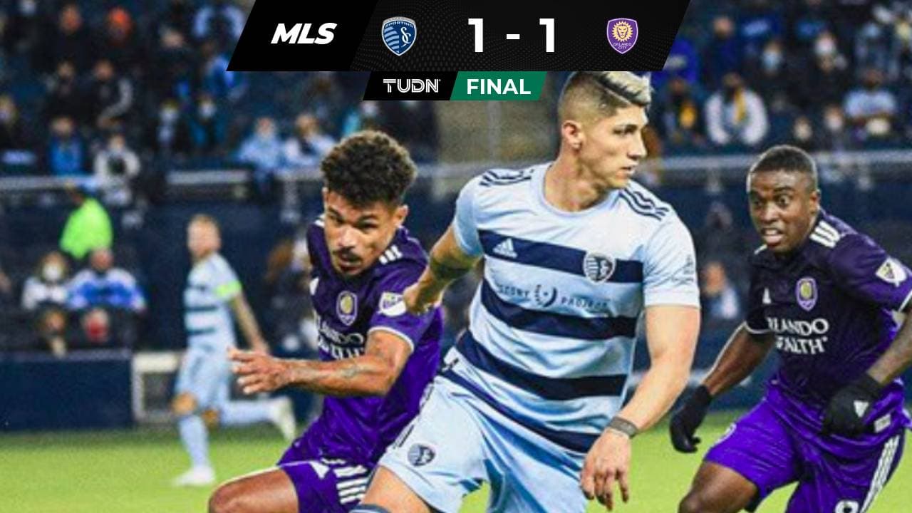 Alan Pulido y Sporting KC se presentan en casa con empate