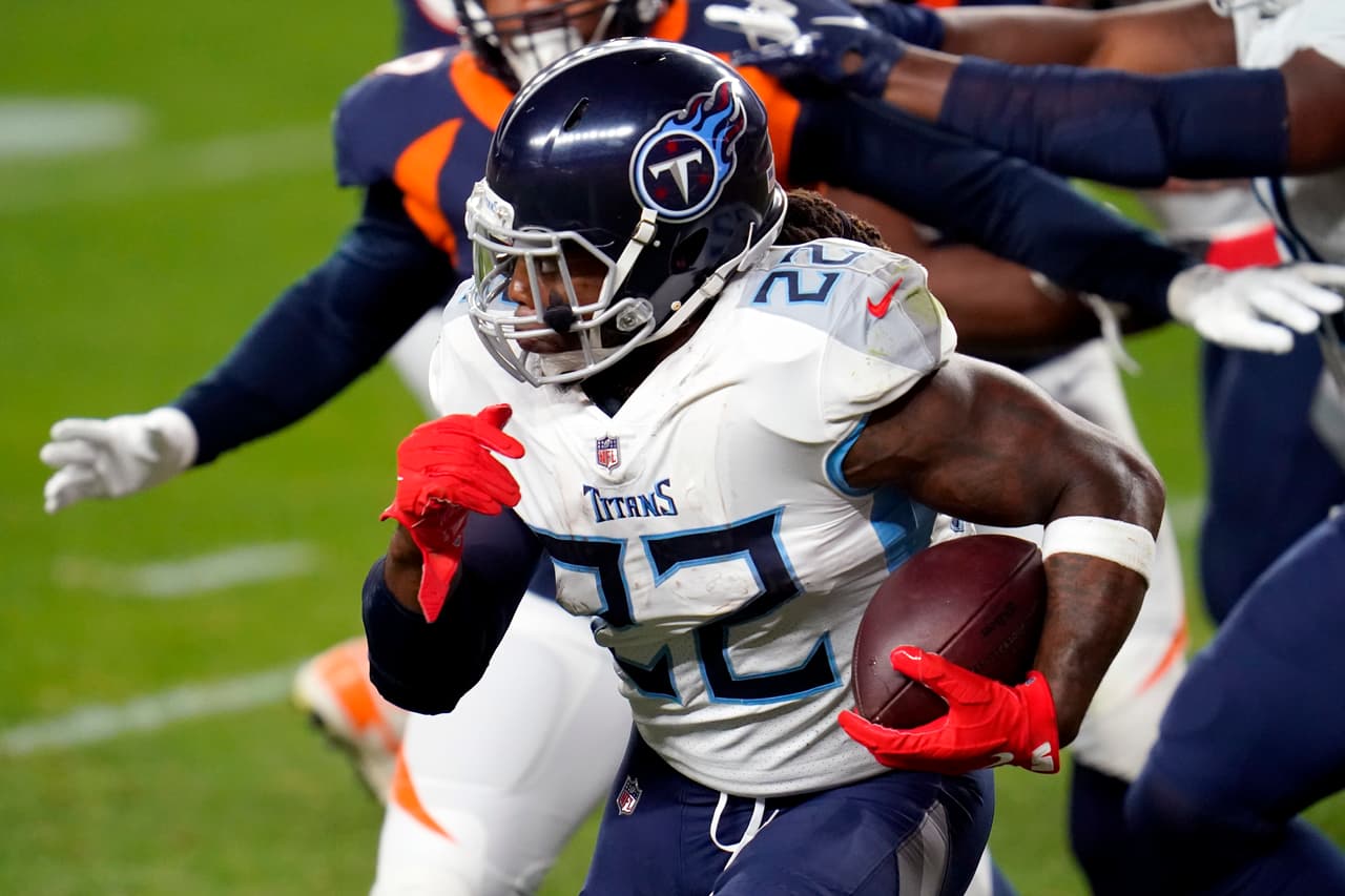 Derick Henry brilla en el juego al romper las 100 yardas, y los Titans consiguen la victoria 16-14 sobre los Denver Broncos.