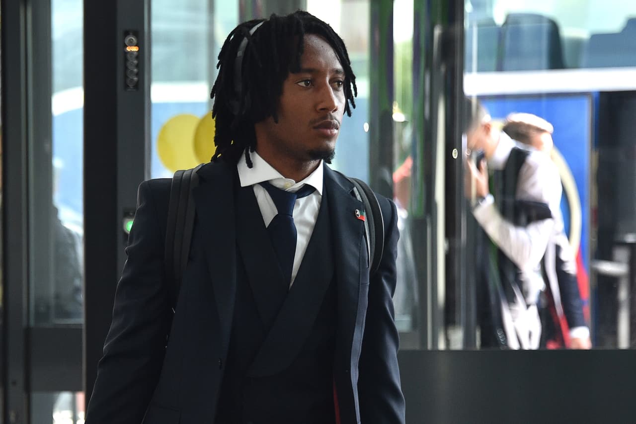 Portugal's forward Gelson Martins arrives at the Zhukovsky airport, about 40 km southeast of Moscow, on July 1, 2018, as Portugal's team departs following their loss the previous day to Uruguay in their Russia 2018 World Cup round of 16 football match. (Photo by Vasily MAXIMOV / AFP) (Photo credit should read VASILY MAXIMOV/AFP/Getty Images)