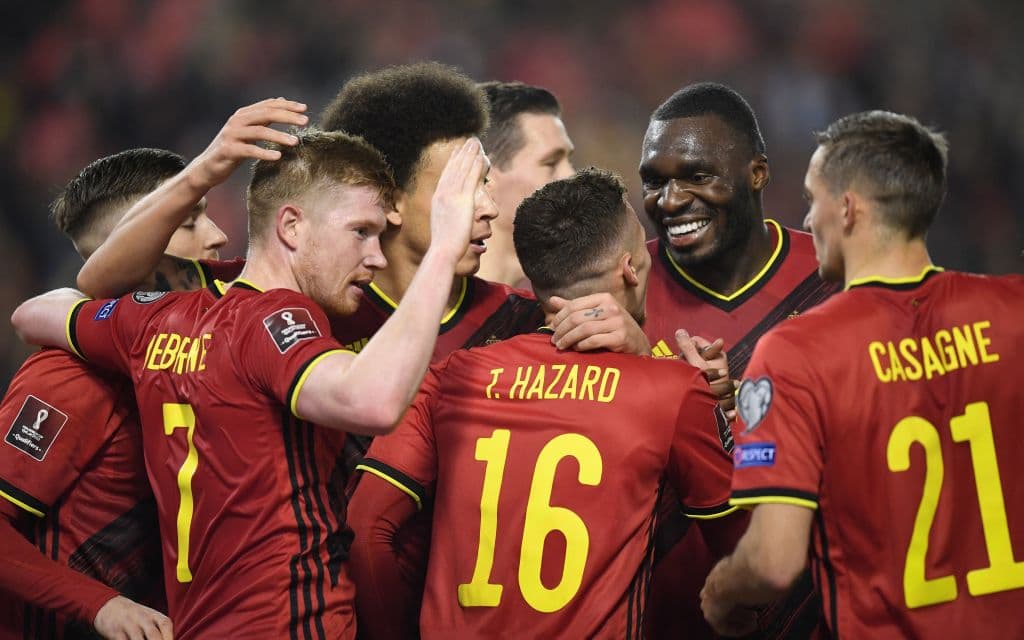 Montenegro despierta al final y le roban la victoria a Holanda al poner el empate 2-2 en el marcador, Bélgica no sufre mucho y vencen 3-1 a Estonia y Gales se encarga de golear a Bielorrusia 5-1.