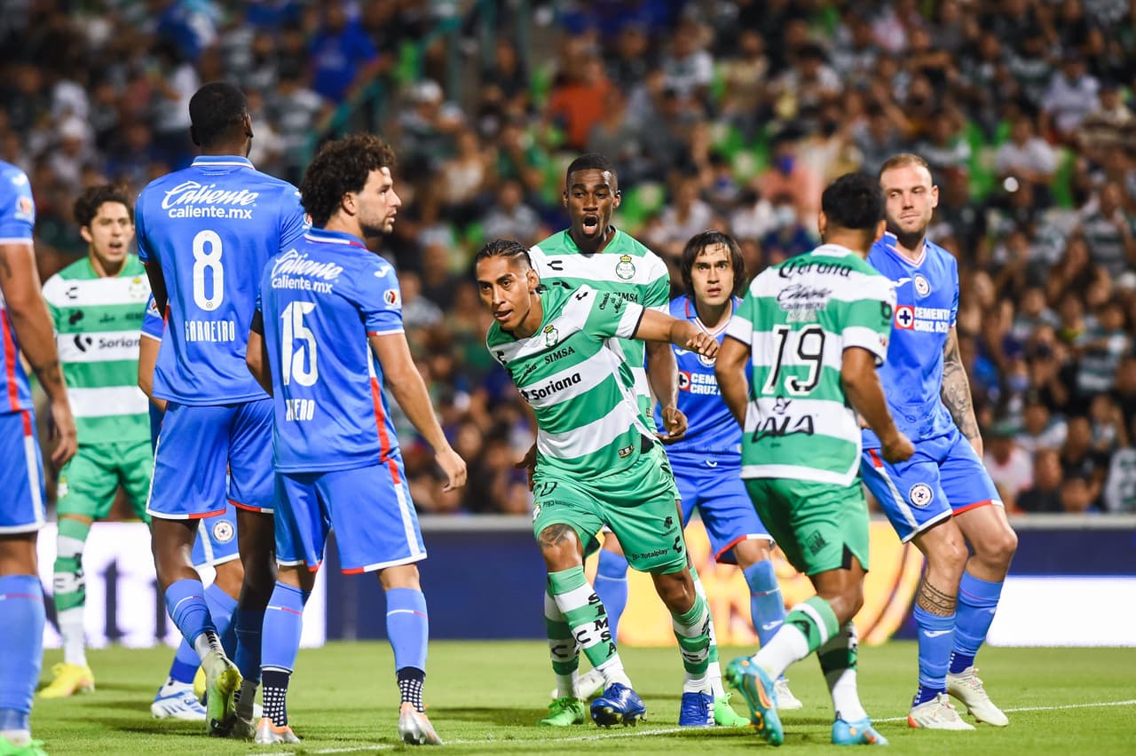 Santos fue contundente y goleó a Cruz Azul que sigue sin enocntrar la regularidad en el Apertura 2022.