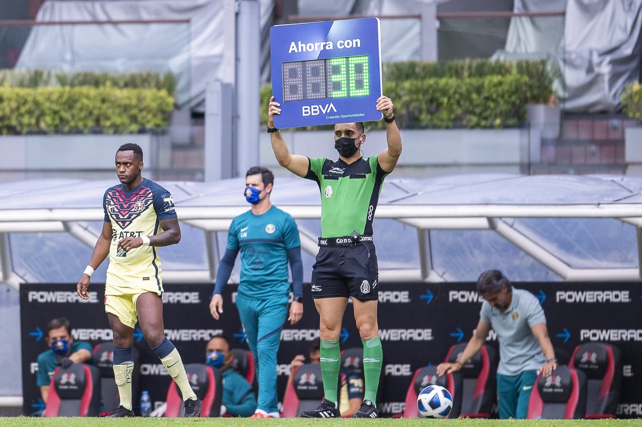 América mantiene su gran paso en el campeonato y en los minutos finales derrotó a Xolos de Tijuana.