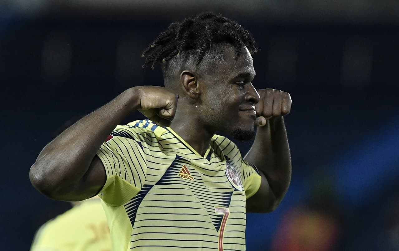 El primer gol del partido cayó a los 16’ de juego.