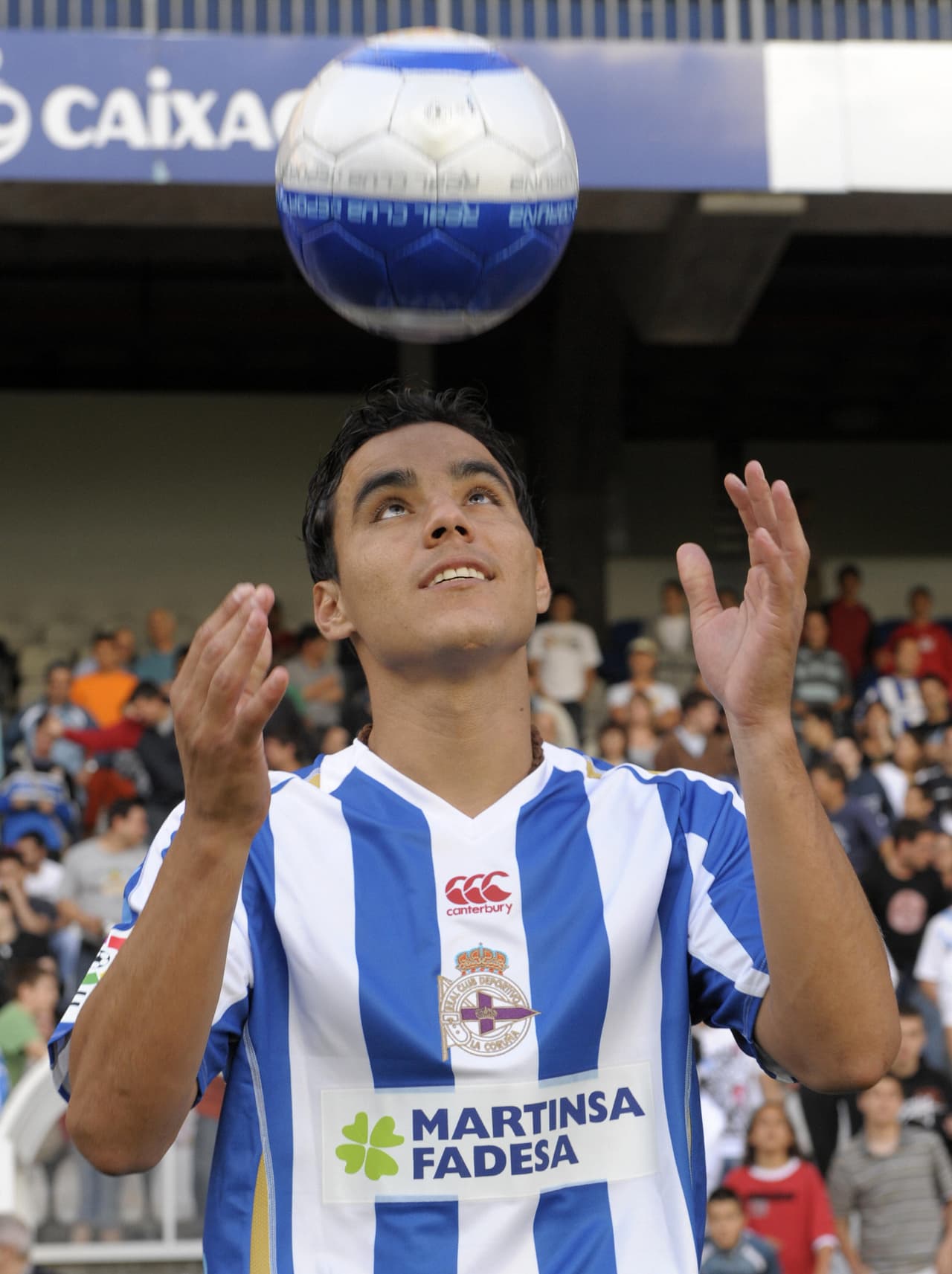 En 2008, el Dépor se reforzó con otro mexicano: Omar Bravo, quien desafortunadamente no se adaptó a La Liga.