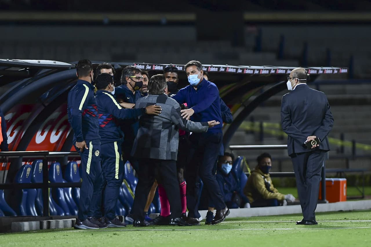 Míchel habló del altercado con Miguel Herrera en el Pumas vs. América