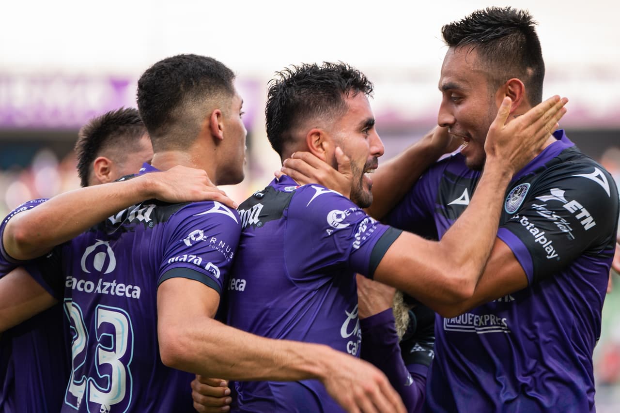 Néstor Vidrio y Arturo González marcan los únicos dos goles del empate 1-1 entre Mazatlán y Monterrey.