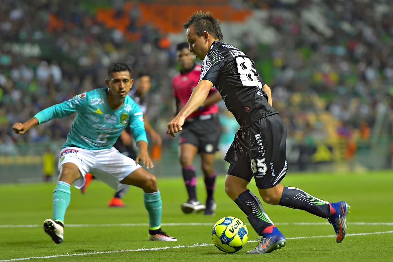 Gallardo ha hecho carrera en el Ascenso MX: Necaxa, Estudiantes Tecos y Zacatepec.
<b>Ahora juega en Sudáfrica.</b>