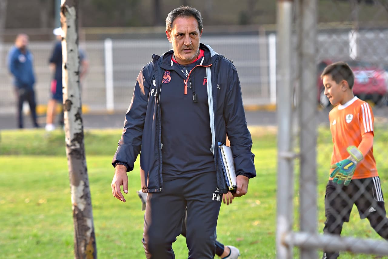 Pablo Marini, el entrenador vivirá su tercera lucha por el descenso con Morelia luego de perder una categoría con el Atlante y de mantener al Puebla con buenas actuaciones. Tarea complicada con los michoacanos, donde tendrá que poner orden y esperar malas rachas de los otros involucrados.