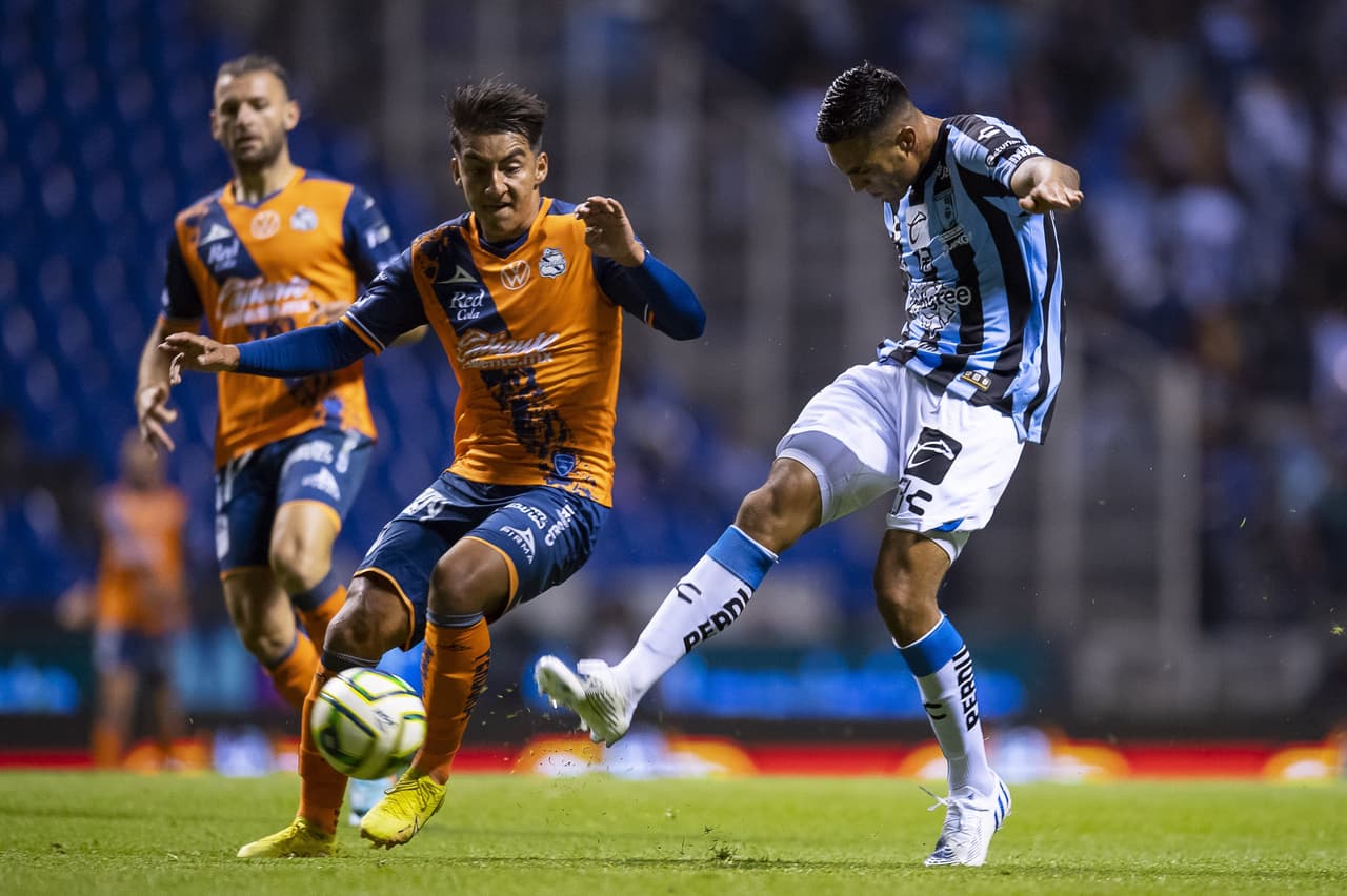 Con goles de Federico Mancuello y Guillermo Martínez, el Puebla obtuvo su primer triunfo del Clausura 2023 en la Jornada 2 al vencer al Querétaro, que se quedó con uno menos tras la expulsión de Kevin Balanta al minuto 8.