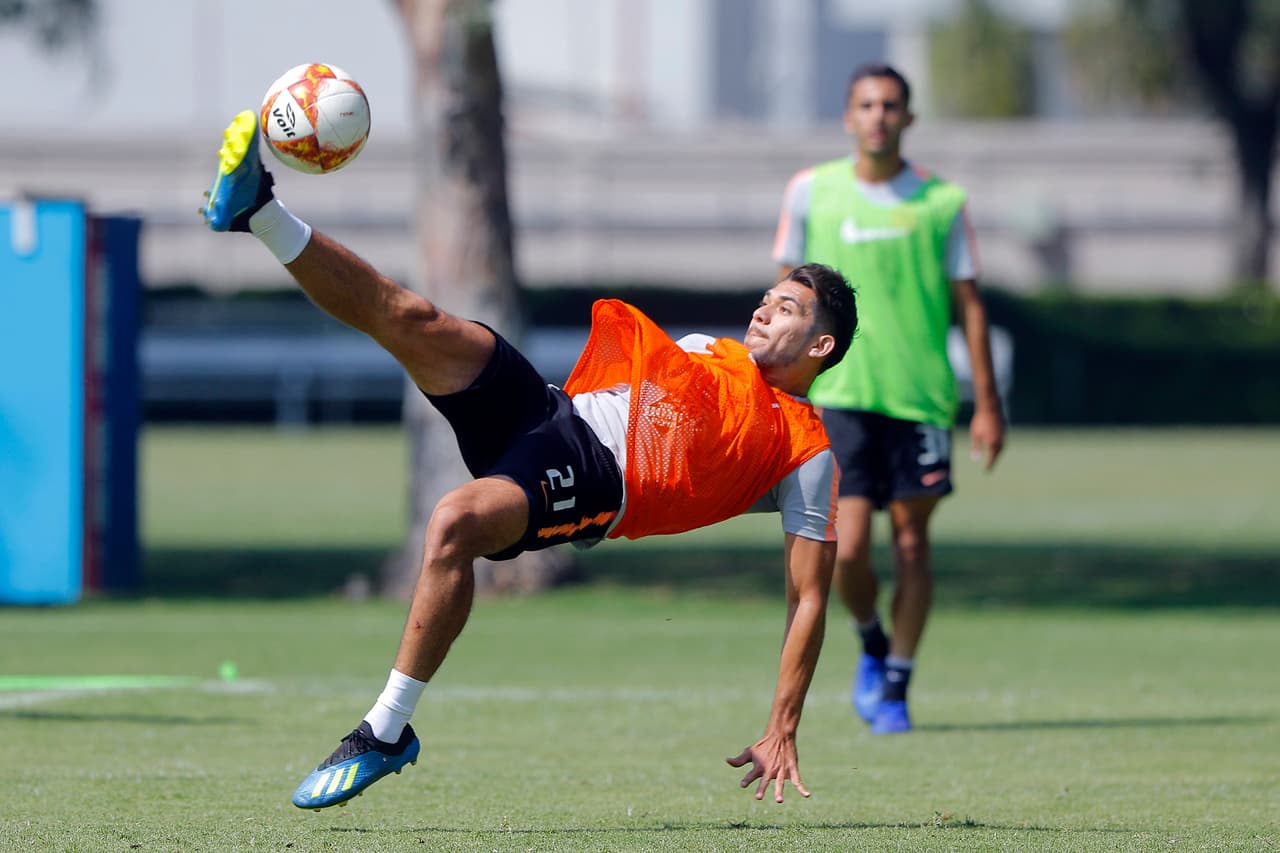 La preparación del equipo es intensa, más con la intención de ganarse un puesto en la titular de una nómina tan competitiva.