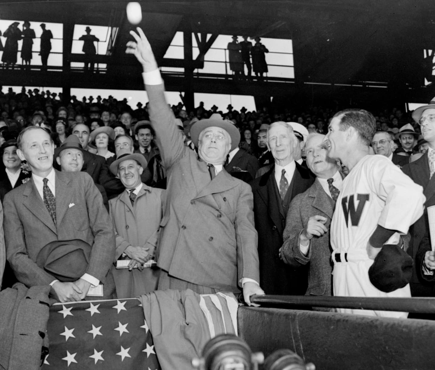 Los Houston Astros reciben sus espectaculares anillos de campeón de Serie  Mundial