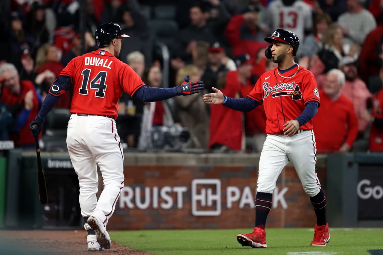 Los Braves estrenaron el marcador en la parte baja de la tercera, cuando García tuvo casa llena con un out, pero finalmente lograba los tres ponches para darle vida a Houston.